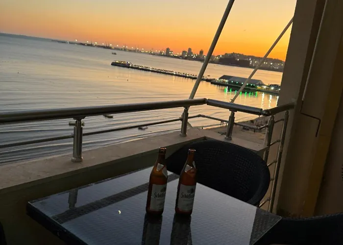 Sea View Apartament *